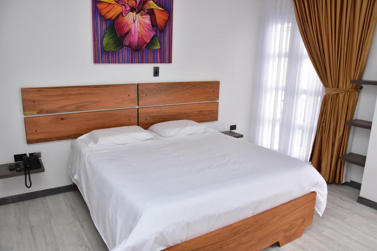 Hotel Valcon Santa Rosa de Cabal Eksteriør billede
